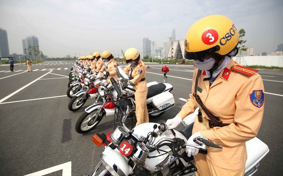 HCMC to first introduce traffic policewomen team on August 25 ảnh 3