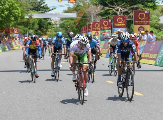 6th, 7th stage finish of VTV Cycling Tournament - Hoa Sen Cup changed ảnh 1