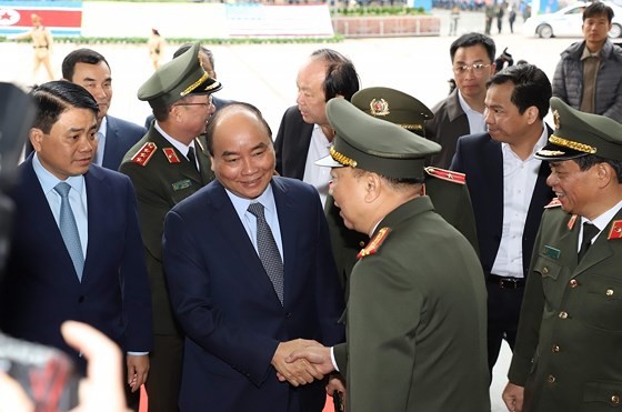 Prime Minister inspects media center serving DPRK-USA Hanoi Summit ảnh 2