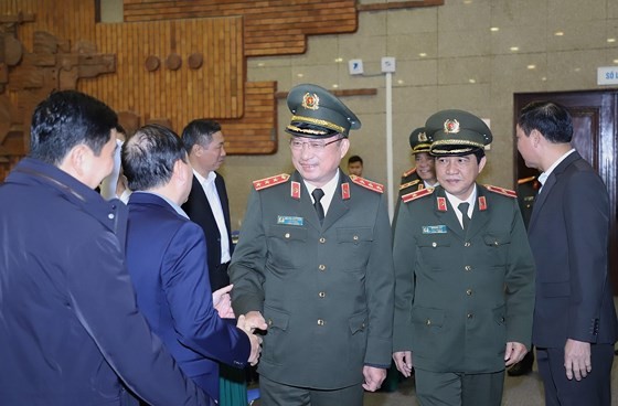 Prime Minister inspects media center serving DPRK-USA Hanoi Summit ảnh 3