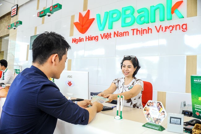 VN Index trái chiều tin tốt ảnh 1