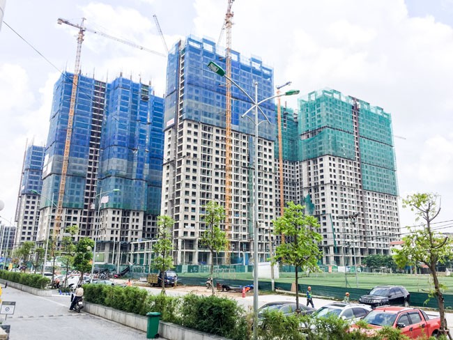 Ngân hàng bảo lãnh nhà ở hình thành trong tương lai - Doanh nghiệp địa ốc kêu khó ảnh 1