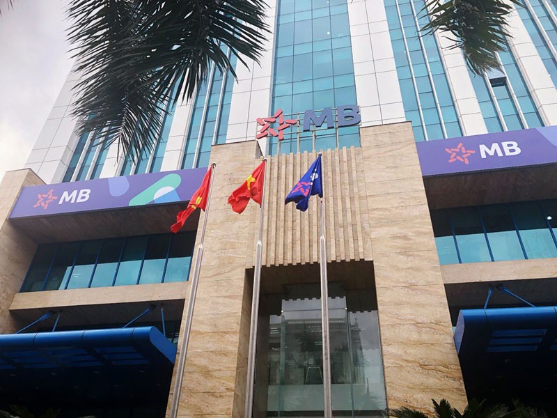 300 điểm giao dịch MB có nhận diện mới ảnh 1