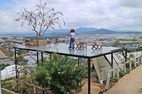 Da Lat city to tear down illegal buildings in popular check-in places ảnh 4