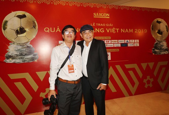 Do Hung Dung claims top honour at 2019 Vietnamese Golden Ball Awards ảnh 22