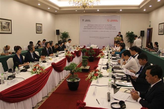 Mayor-level dialogue on low carbon emission policy held