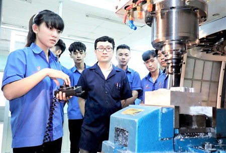 Students in Ly Tu Trong College are in their practice lesson. (Photo: SGGP)