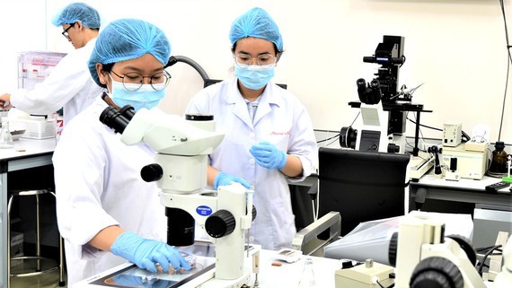 Students learning vocational subjects must have injected two doses of vaccine ảnh 1 Students learning vocational subjects must have injected two doses of vaccine ảnh 1