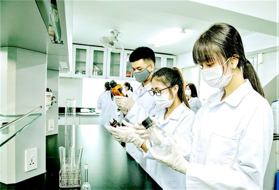Universities, colleges ready to welcome back university students ảnh 1