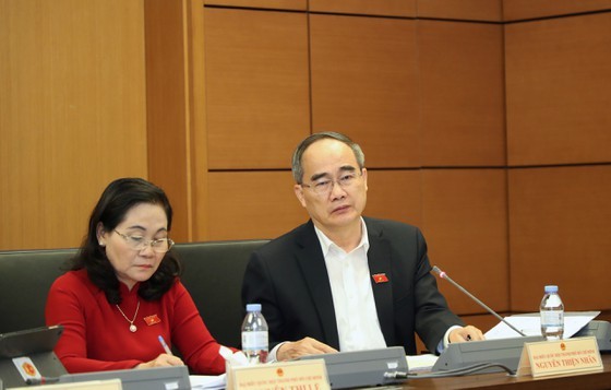 Foreign investors not allowed to co-own port, airports: former HCMC Secretary ảnh 2 Foreign investors not allowed to co-own port, airports: former HCMC Secretary ảnh 2