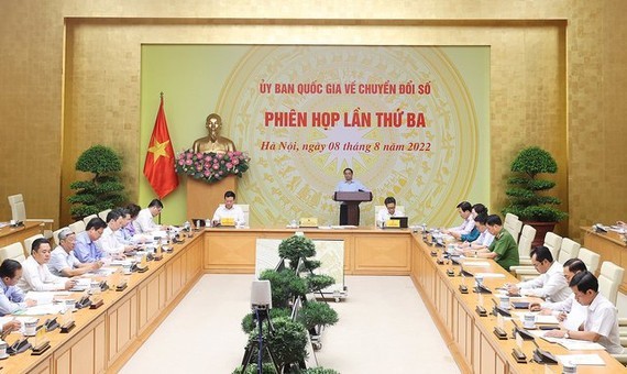 Cashless transaction volumes increase by 76 percent in first 5 months: Ministry ảnh 1