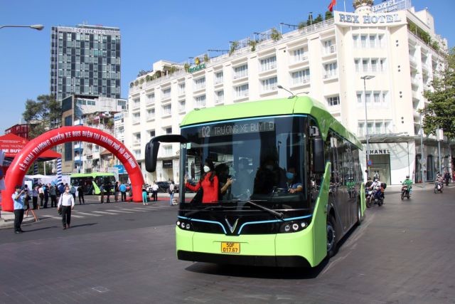 HCMC seeks to develop electric bus system ảnh 1