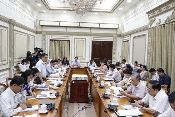 Supply disruption to result in children at risk of deadly diseases: HCDC ảnh 1