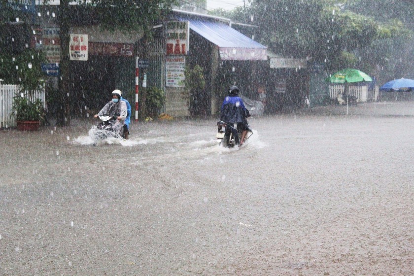 Heavy downpours continue hitting nationwide from December 14-16