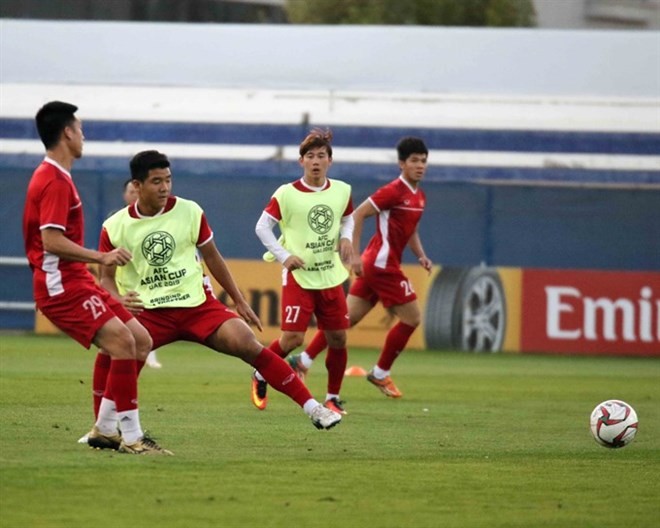 Vietnamese players are in a training session in Dubai (Source: VFF)