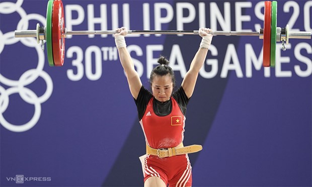 Weightlifter Vuong Thi Huyen is the only youth representing athletes in the list. (Photo: vnexpress.net)
