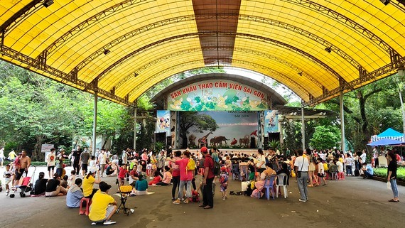 Saigon Zoo & Botanical Gardens, familiar destination during summer ảnh 2