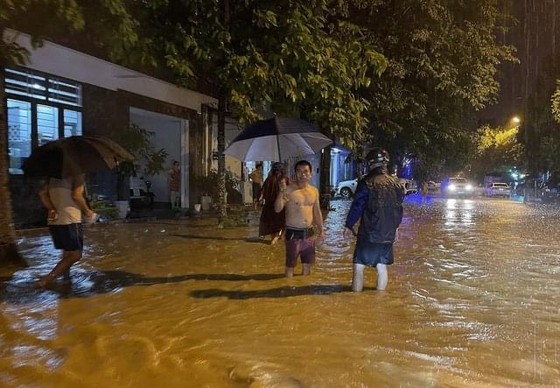 Prolonged spells of heavy rains to continue over localities nationwide ảnh 7