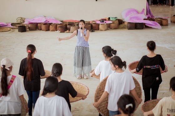 3,000 people wrapped up in preliminary rehearsals of Xoe Thai program ảnh 1