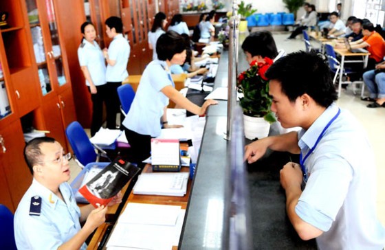 Businesses do customs declaration at HCMC’s Customs Division Zone 1-Cat Lai (Photo: SGGP)