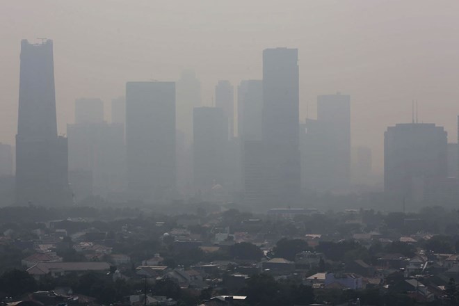 Jakarta is facing serious air pollution. (Source: thejakartapost.com)