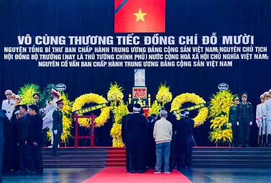 State funeral begins for former Party General Secretary Do Muoi ảnh 1 State funeral begins for former Party General Secretary Do Muoi ảnh 1