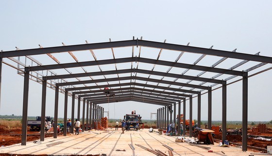 Busyness on construction site of Long Thanh International Airport ảnh 4