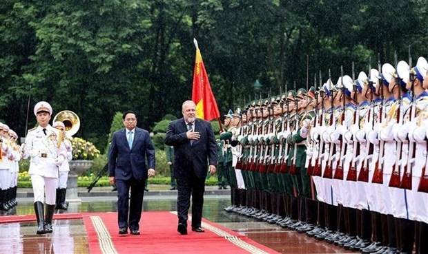 Welcome ceremony held for Cuba Prime Minister ảnh 1