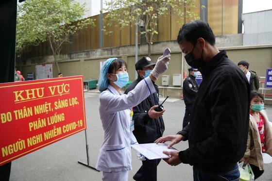 New Covid-19 community transmission cases in Hanoi increase rapidly