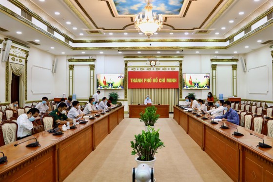The HCMC end at the regular online meeting of January 2021 of the Government on the morning of February 2. (Photo: HMC)