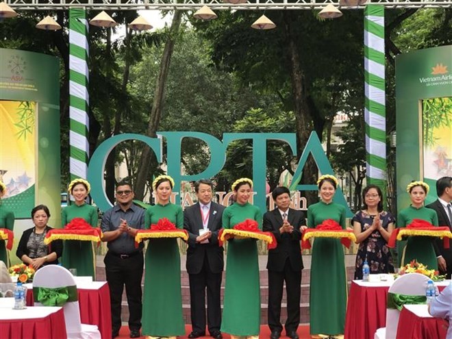 Scene at the opening ceremony of the CPTA exhibition in downtown Hanoi (Photo: VNA)