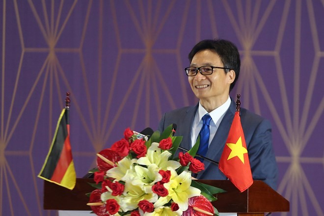 Deputy Prime Minister Vu Duc Dam speaks at the ceremony marking 10-year operation of the Vietnamese-German University (Photo: vgu.edu.vn)