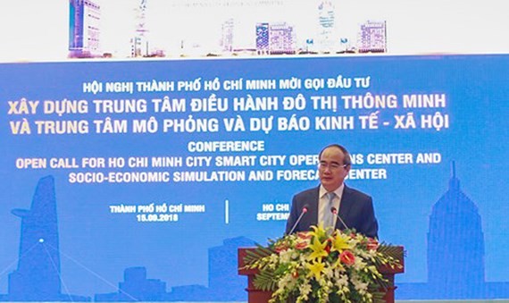 Secretary of HCMC Party Committee Nguyen Thien Nhan speaks at the conference. (Photo: Sggp)