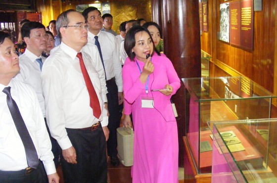 HCMC, Nghe An Province launch corporate work dedicated to late President ảnh 3