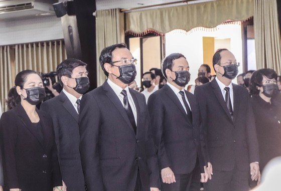State funeral in Hanoi, Ben Tre for former Deputy PM Truong Vinh Trong starts ảnh 6 State funeral in Hanoi, Ben Tre for former Deputy PM Truong Vinh Trong starts ảnh 6