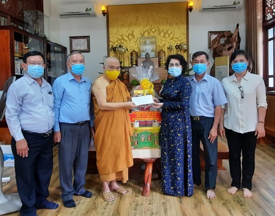 HCMC leaders praises Buddhism’s contribution to society in different fields ảnh 1 HCMC leaders praises Buddhism’s contribution to society in different fields ảnh 1