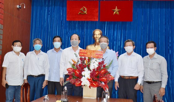 HCMC leaders extend greetings to press agencies ảnh 3 HCMC leaders extend greetings to press agencies ảnh 3