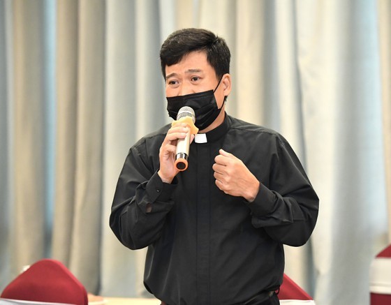 HCMC People's Council deputies propose day of remembrance for Covid-19 victims ảnh 4