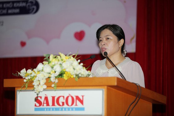 1,710 pregnant women affected by Covid-19 receive financial support ảnh 9