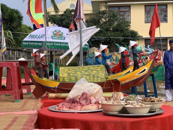 Quang Ngai organizes ritual commemorating soldiers of ancient Hoang Sa Flotilla ảnh 4 Quang Ngai organizes ritual commemorating soldiers of ancient Hoang Sa Flotilla ảnh 4