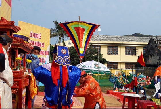 Quang Ngai organizes ritual commemorating soldiers of ancient Hoang Sa Flotilla ảnh 3 Quang Ngai organizes ritual commemorating soldiers of ancient Hoang Sa Flotilla ảnh 3