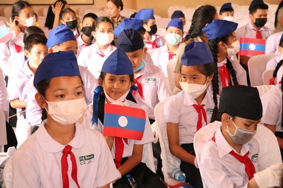 HCMC Party Chief visits primary school, Vietnamese community in Laos’ Champasak ảnh 4 HCMC Party Chief visits primary school, Vietnamese community in Laos’ Champasak ảnh 4