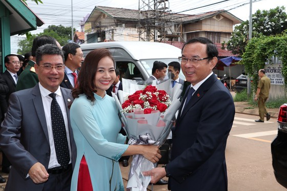 HCMC Party Chief visits primary school, Vietnamese community in Laos’ Champasak ảnh 8 HCMC Party Chief visits primary school, Vietnamese community in Laos’ Champasak ảnh 8