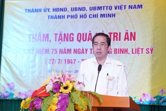 HCMC’s officials visit wounded soldiers in Northern provinces ảnh 10 HCMC’s officials visit wounded soldiers in Northern provinces ảnh 10