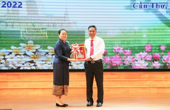 60th anniversary of Vietnam-Laos diplomatic relations celebrated in Can Tho ảnh 2