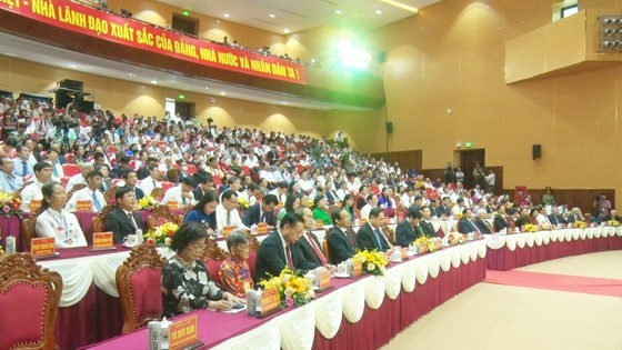 Grand ceremony marks 100th birthday of late PM Vo Van Kiet ảnh 2 Grand ceremony marks 100th birthday of late PM Vo Van Kiet ảnh 2